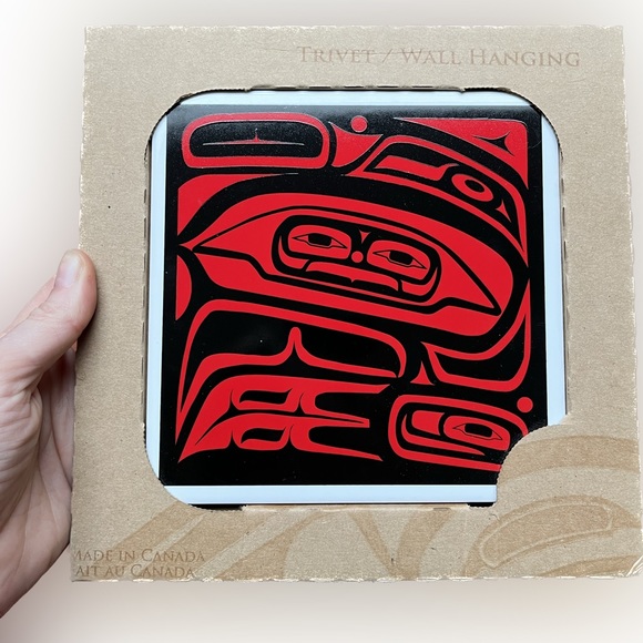 MAGENTA Raven Ceramic TRIVET / WALL HANGING & POT MAT Set - JIM CHARLIE. - Picture 2 of 5